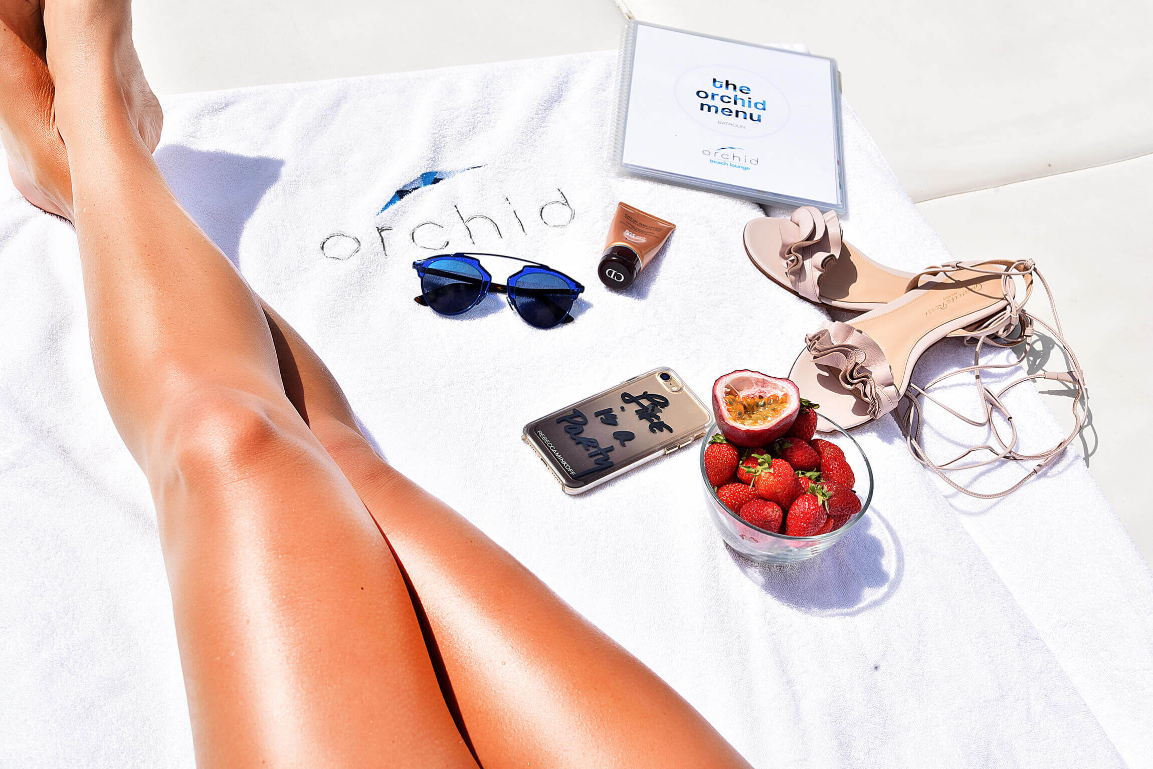 THE AMBIANCE & SETTINGS